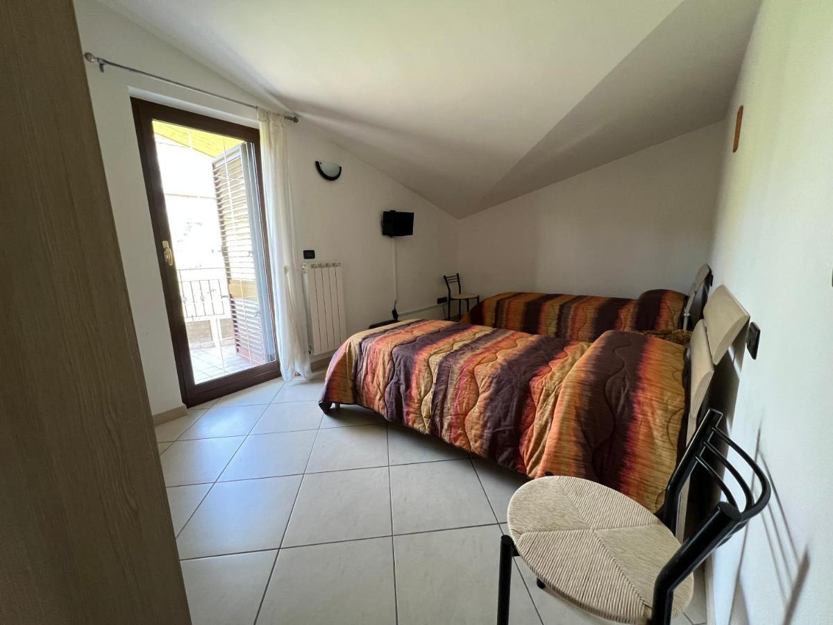 Casa Meraviglia Apartment มอนเตซิลวาโน ภายนอก รูปภาพ